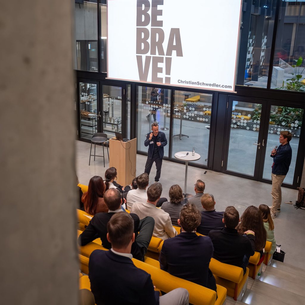 Keynote BE BRAVE über mutige Führung von Christian Schwedler